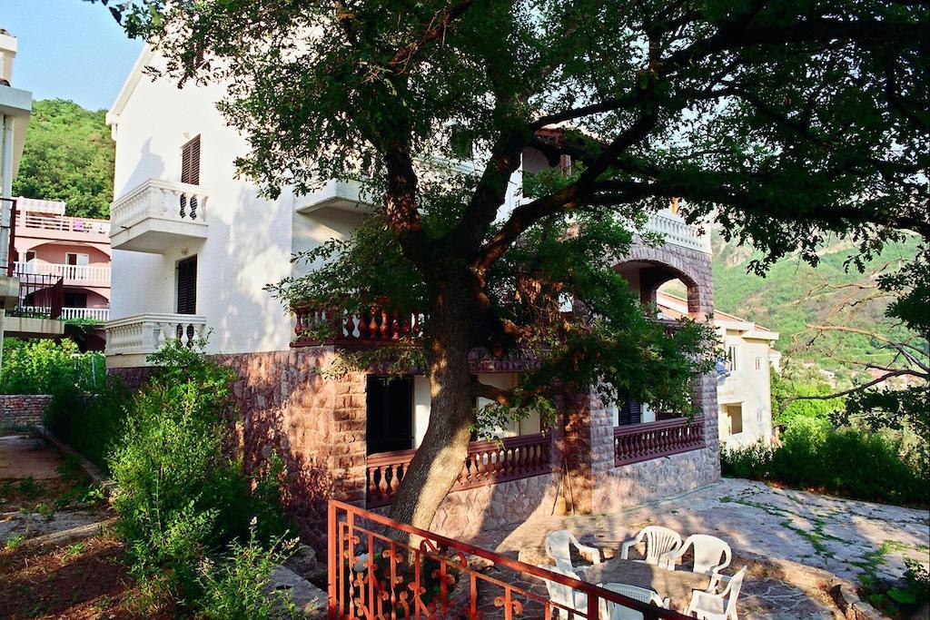 Villa Sara Guesthouse سفيتي ستيفان المظهر الخارجي الصورة